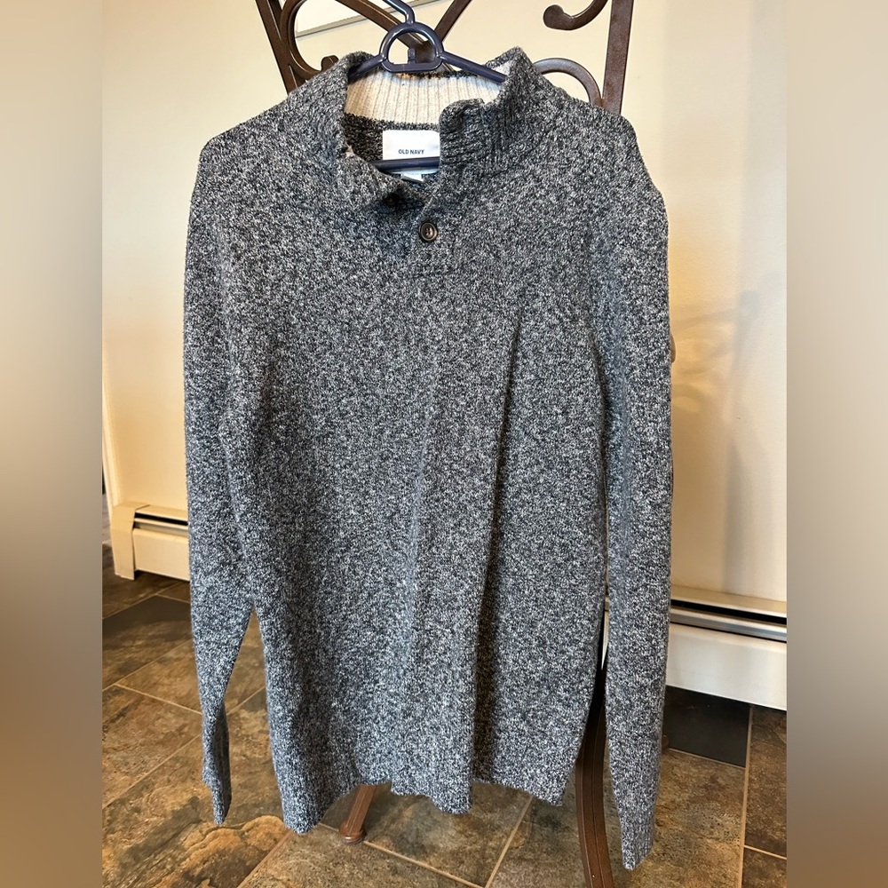 Old Navy Men's Charcoal Turtleneck Sweater